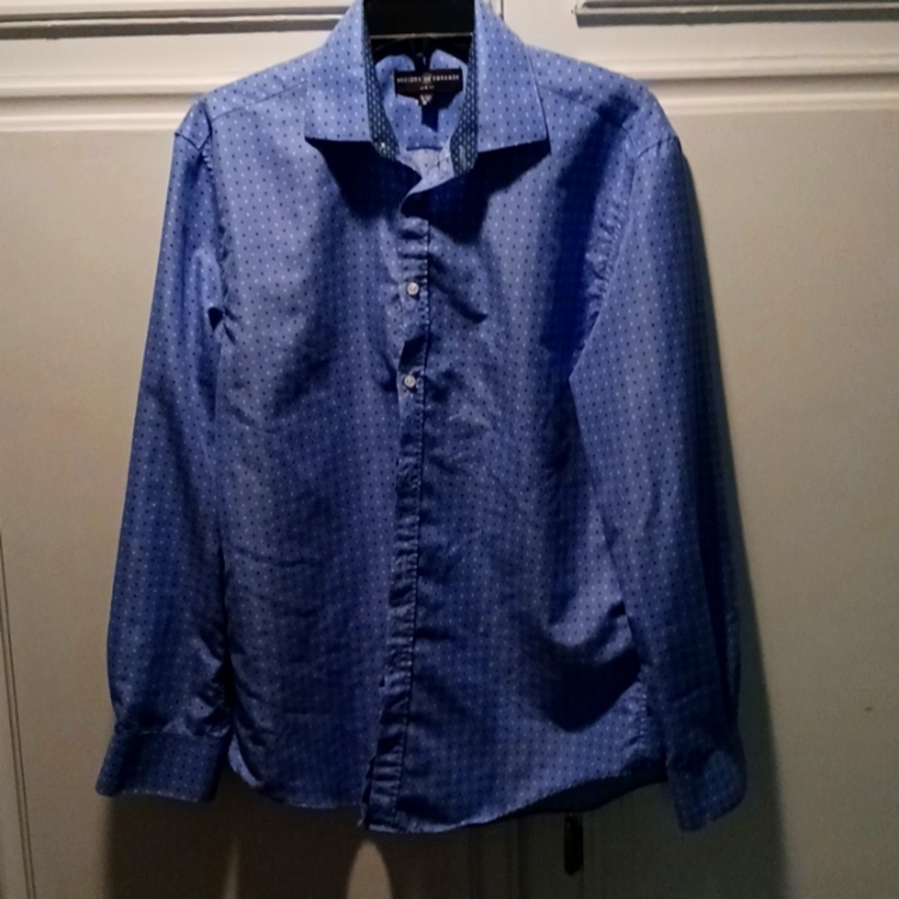 Mens dress shirts medium slim fit? Excellent condition